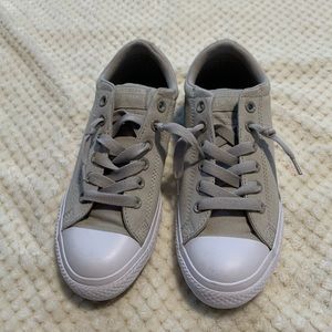 NEW Converse All Star - Unisex Junior 5
